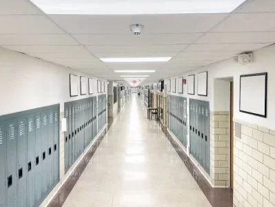 El amianto en las escuelas sigue siendo un peligro y un misterio a la vez